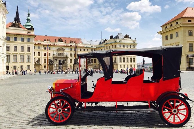 1,5 hour oldtimer convertible Prague sightseeing tour - Lesser Town Square and St. Nicholas Church: a quieter counterbalance