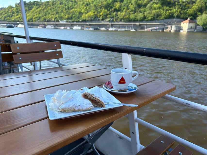 1 hour boat cruise with fragrant coffee and homemade strudel - Prague Castle Panorama, St Nicholas Cathedral Dome, and Old Town Weir