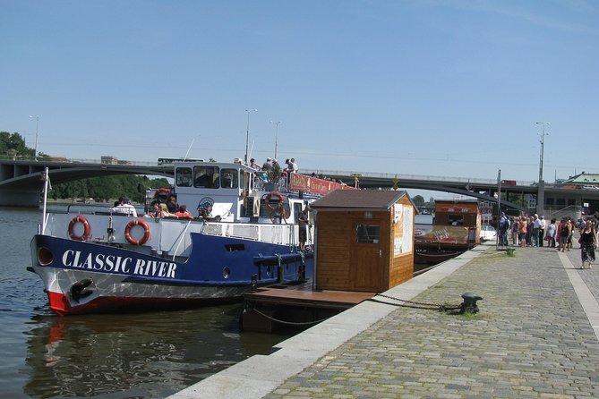 1 hour Prague Panoramic Vltava River sightseeing Cruise - A 55-Minute Vltava Cruise, Built for First Timers