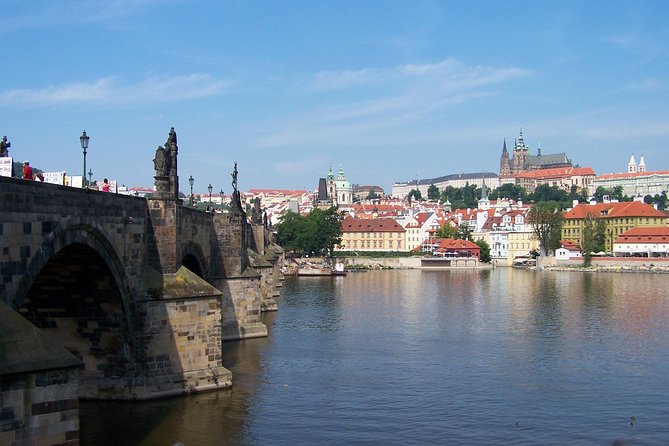 1 hour Prague Panoramic Vltava River sightseeing Cruise - What You Pass: Charles Bridge, the Castle Complex, and Kampa Island