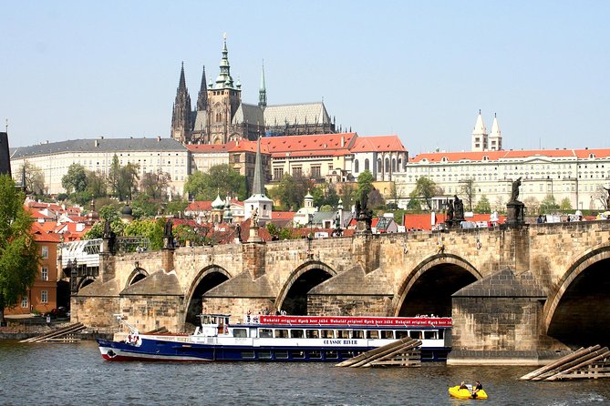 1 hour Prague Panoramic Vltava River sightseeing Cruise - Getting to Pier 17 Near the Štefánik Bridge