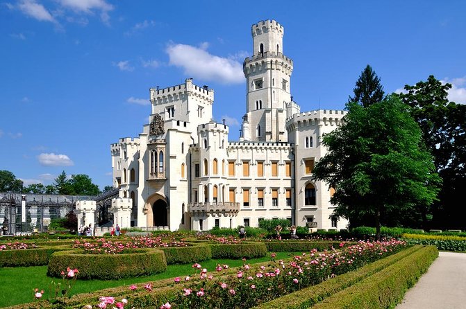 2-Day Hluboka and Cesky Krumlov Tour from Prague - The guided day rhythm, and how guide style affects the mood