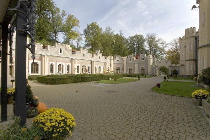 2-Day Hluboka and Cesky Krumlov Tour from Prague - Food and coach reality, including what is included