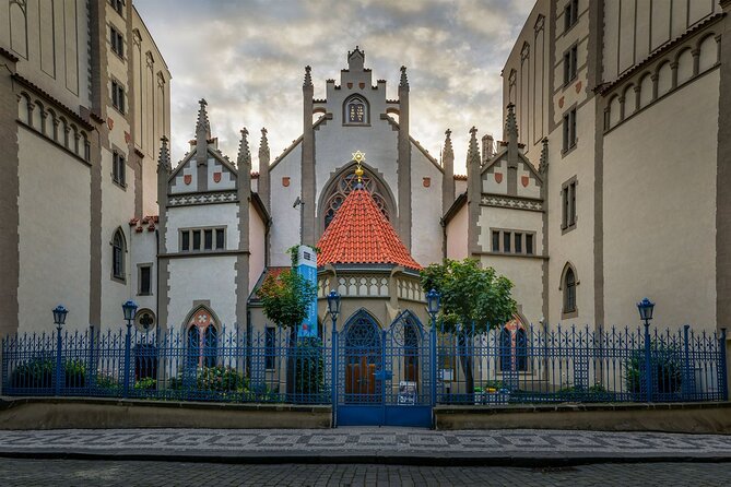 2-Hour Old Town and Jewish Quarter Tour in Prague - Key highlights you’ll care about