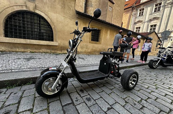2 Hours Fun Trike Tour in Prague with Guide - Photo Time That Actually Works for Real People