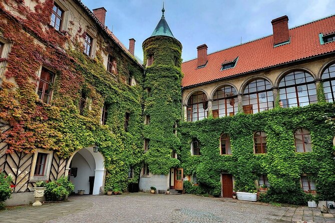 3 in 1 Tour Brewery & Castle in Bohemian Paradise Unesco Geopark - Prachov Rocks: the sandstone walk that feels like a puzzle
