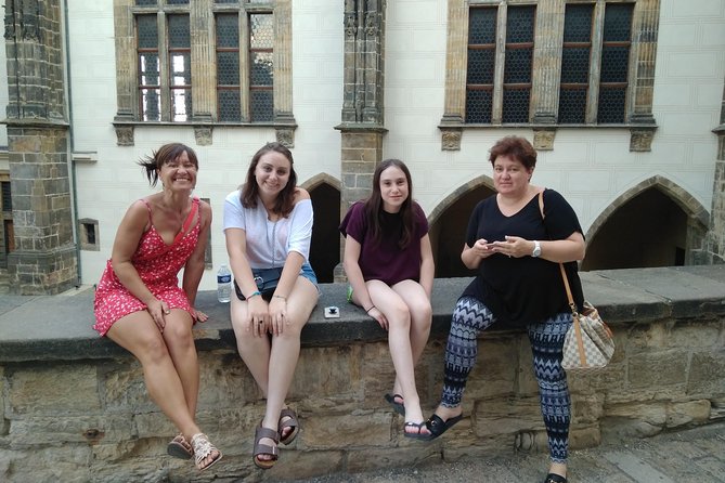 6-hour Welcome to Prague Private Tour - Practical comfort tips before you meet at 9:00 am