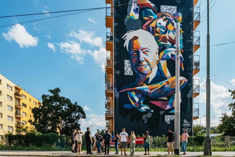 Alternative Prague Walking Tour - Tusarova and the practical arts browsing break