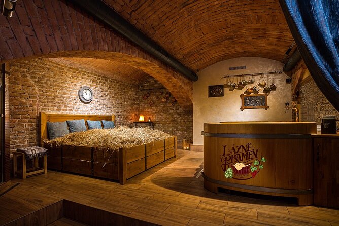 Beer bath Spa for 2 people/ 1 tub - 1,5 hour Activity in Prague - Why this beer bath experience feels different