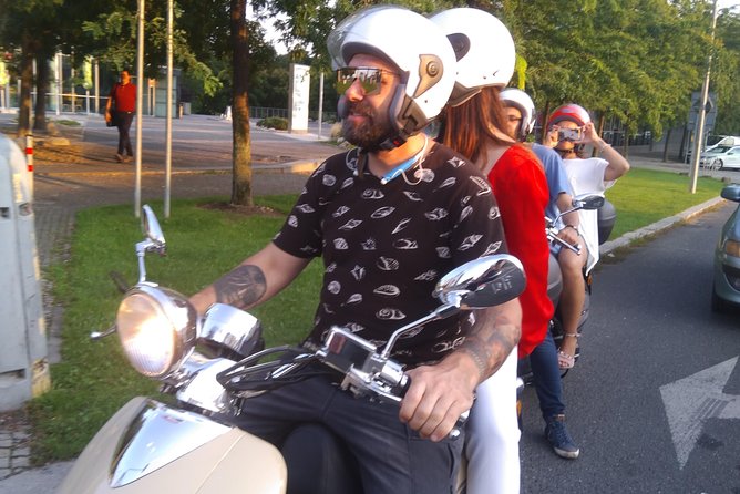 Big scooter tour of Prague, for two (audio guide) - The route, stop by stop: from Riegrovy sady to the Vltava river