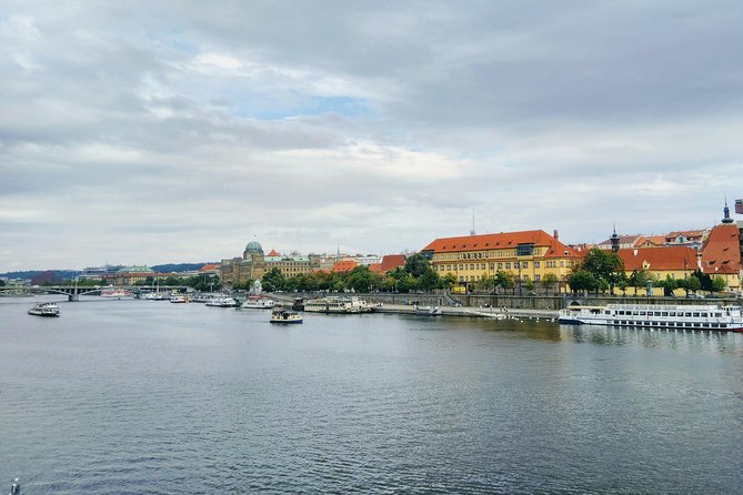 Big scooter tour of Prague, for two (audio guide) - Who this scooter tour is best for