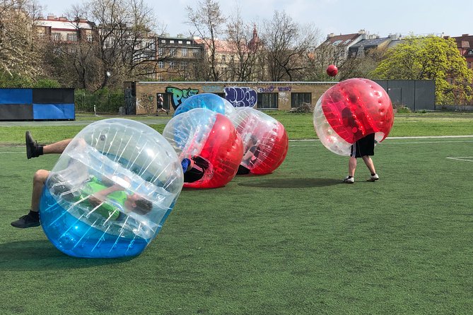Bubble football - What the best reviews highlight, and how you can use that