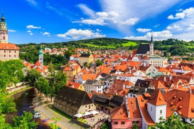 Cesky Krumlov Full day tour from Prague and back - Old Town free time across the Vltava River: photos, shopping, and your pace