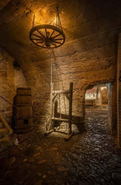 Český Krumlov: Museum of Torture Admission Ticket - The Dramatic Scenes: Witch Burning and an Execution Display
