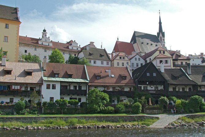 Cesky Krumlov Old Town Private Walking Tour - Pacing and comfort: a relaxed walk that still covers the highlights