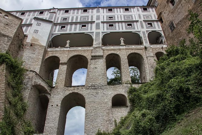 Cesky Krumlov Private day trip from Prague with Lunch and Castle admission - Cesky Krumlov Castle: revolving outdoor theater, baroque gardens, and real interiors