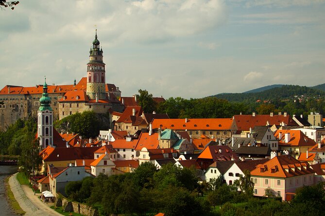 Cesky Krumlov Scavenger Hunt & Highlights Self Guided Audio Tour - App experience: audio, text, and GPS that guides without a human