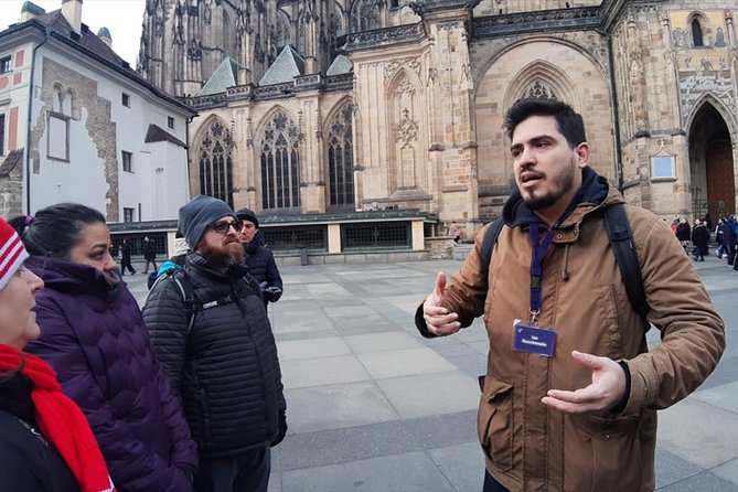 Charles Bridge and Prague Castle Walking Tour - Charles Bridge at the Start: Meeting the City’s Most Famous Spine