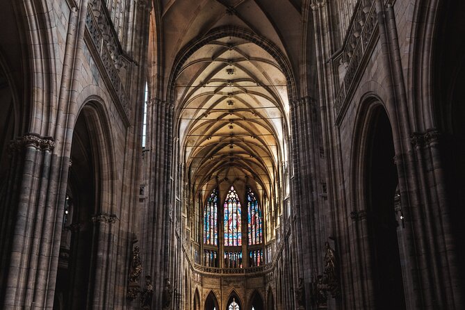 Classic Prague Castle Tour, Strahov Monastery & Castle District - St. Vitus Cathedral Stop: What to Expect and When Tickets Matter