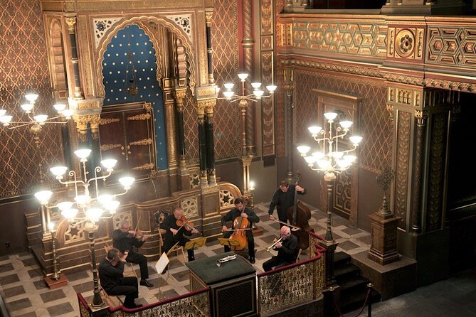 Classical Concert in Spanish Synagogue - The 1 hour experience: how the night actually flows inside the synagogue