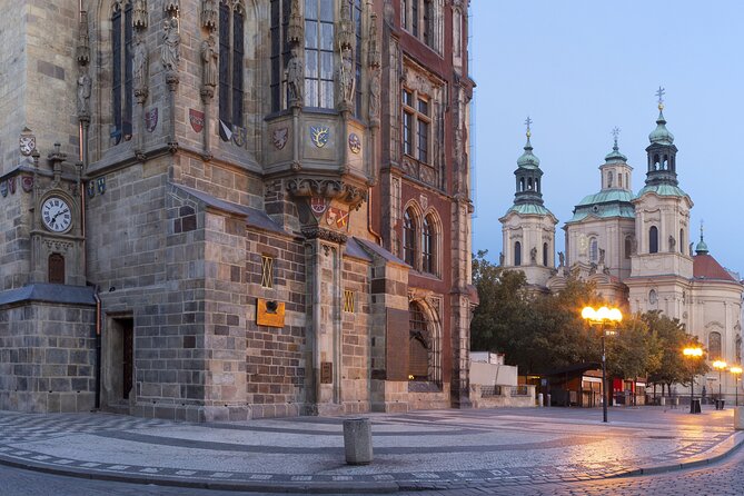Classical Concert in St. Nicholas Church - Timing and your best shot at a good view