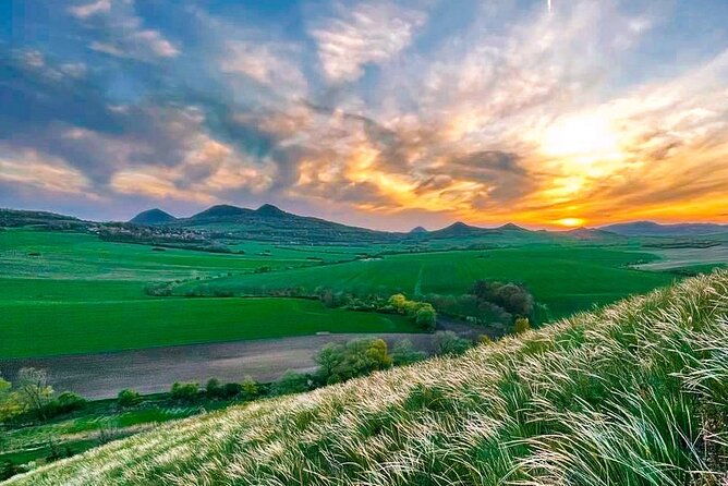 Countryside, Czech Garnet Panning, Farm,Lunch&Beer 4WD Adventure - Book it or skip it? who this Prague garnet day is best for