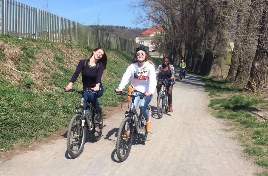Coutryside bike tour to Karlstejn Castle. - The return: train back to Prague and a brief New Town stop