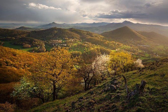 Czech garnet panning, scenic drive, farm & cheese, lunch & beer - Key points before you go