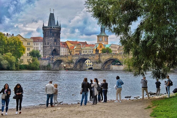 Discover Prague in Comfort: 9-Hour Private Car/Van (1–7 pax) - Prague Castle to Petrin Tower: your panoramic start