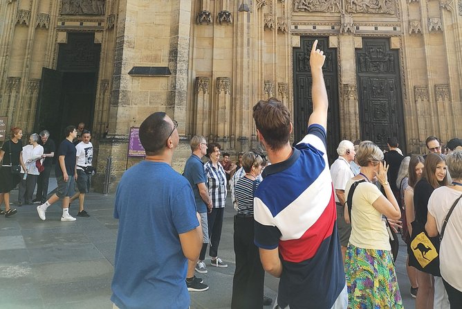 Discover Prague Private Tour - 3 hours - What You Actually Get: Private Guide, Pickup, and Optional Driver