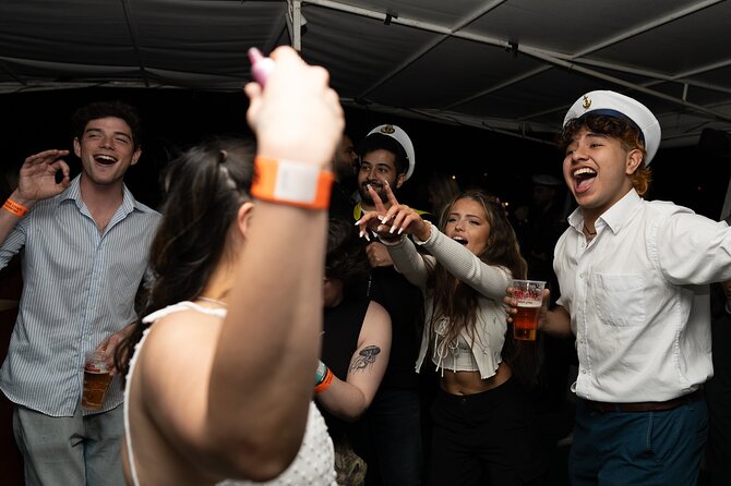 Drunken Monkey Prague Boat Party w/ 2hr Open Bar, DJ & Club Entry - Group Size and Vibe: Max 150 People