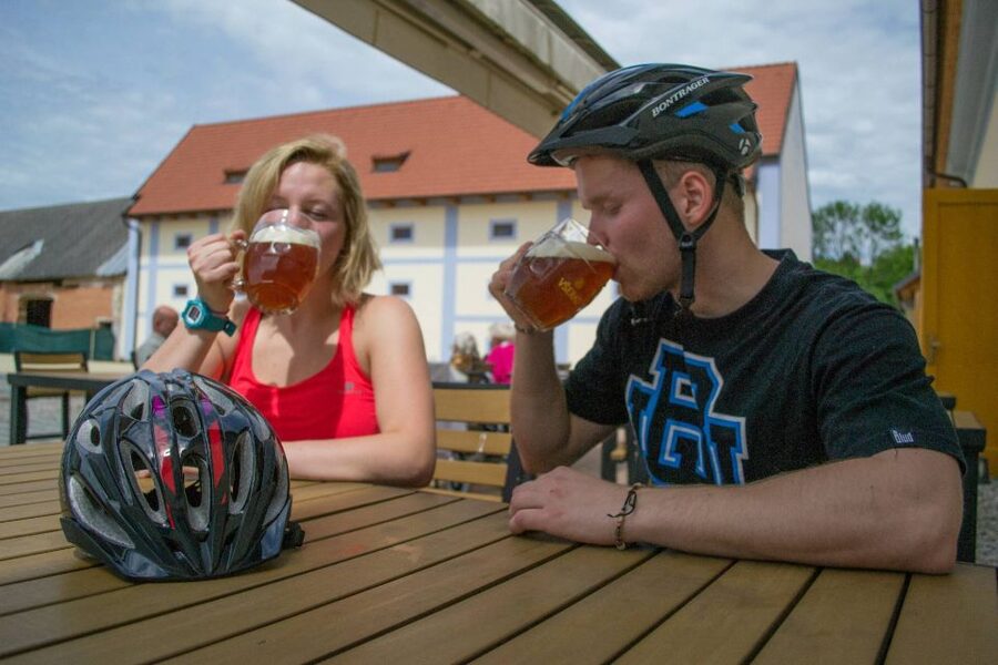 E-Bike Day Trip: Visit a Roman Castle and Taste Craft Beer - How the ride gets you out of Prague fast