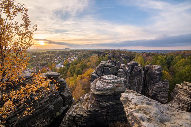 Elbe Canyon & Narnia Movie Locations Day Trip - Walking Pace and Difficulty: Who Will Enjoy This Most?