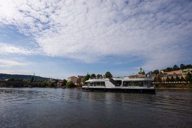 Evening Eco Cruise With a Glass of Prosecco in Bohemia - Prosecco on arrival: more than a freebie