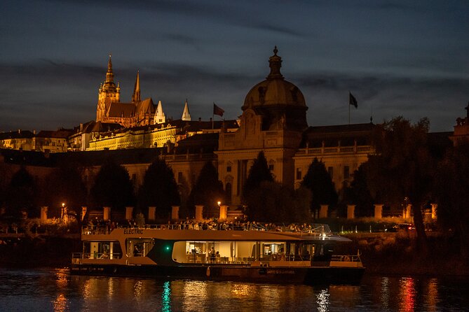 Evening Eco Cruise With a Glass of Prosecco in Bohemia - The audio narration issue, how to handle it like a pro