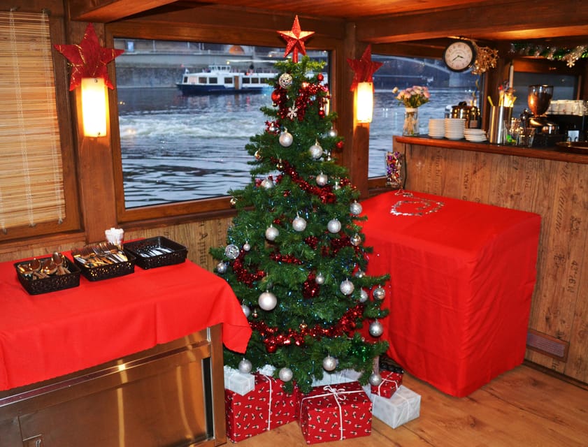 Exclusive Christmas cruise with Christmas Eve buffet - Practical tips for a comfortable Christmas Eve cruise