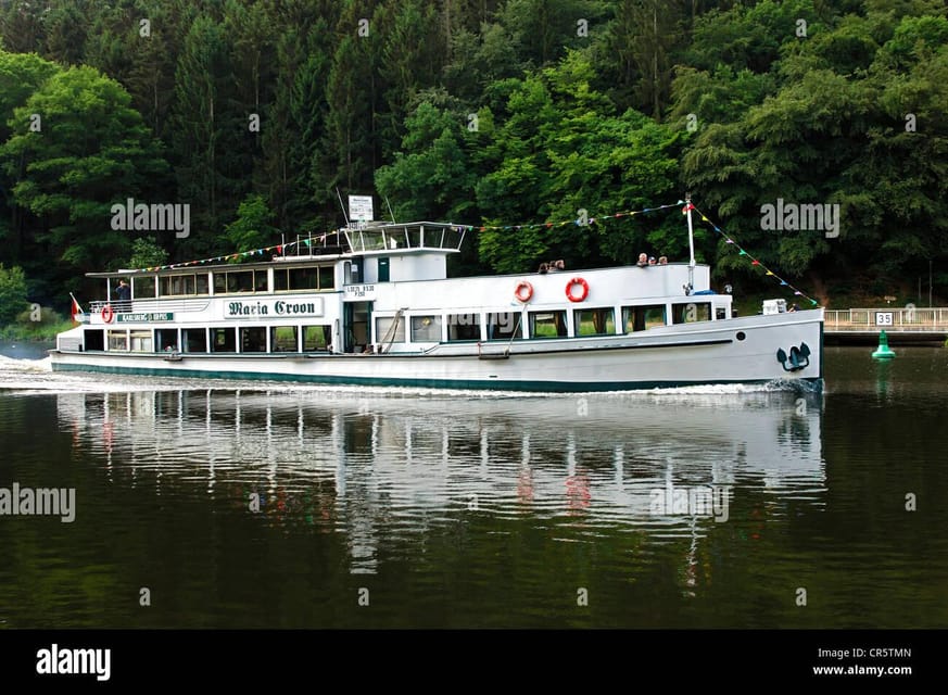 Exclusive Christmas cruise with Christmas Eve buffet - Should you book this Christmas Eve buffet cruise?