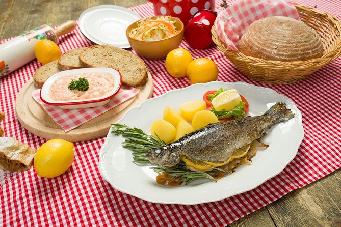 Folklore Dinner with Unlimited Drinks 4course Menu - Choosing the right Czech menu for your diet