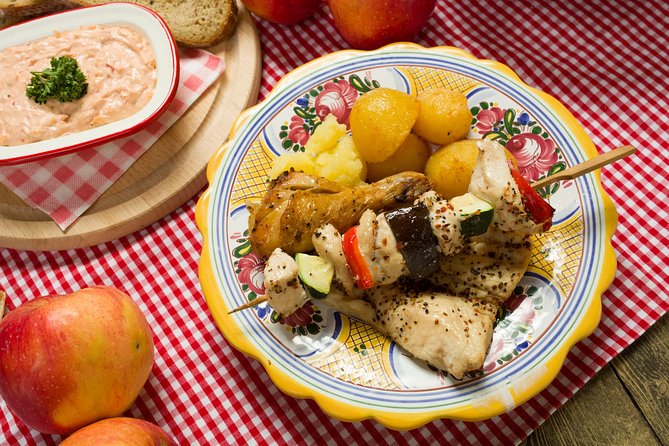 Folklore Dinner with Unlimited Drinks 4course Menu - New Year’s Eve in Czech style, DJ, midnight Prosecco