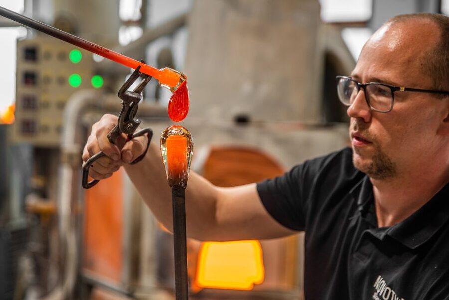 From Prague: Bohemian Glass Crystal Private Tour with Lunch - Key takeaways before you go