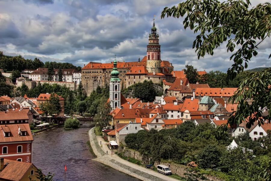 From Prague: Český Krumlov Full-Day Tour with Pickup - Český Krumlov as a Prague day trip: why it feels worth the ride