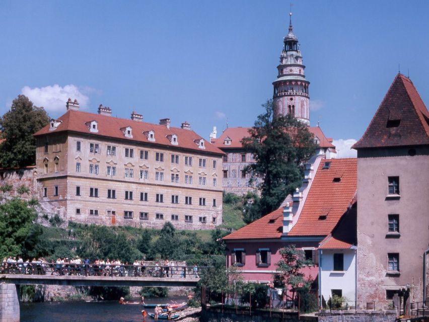 From Prague: Full-Day Český Krumlov Tour with Lunch - The Bus Ride Details That Can Save Your Energy