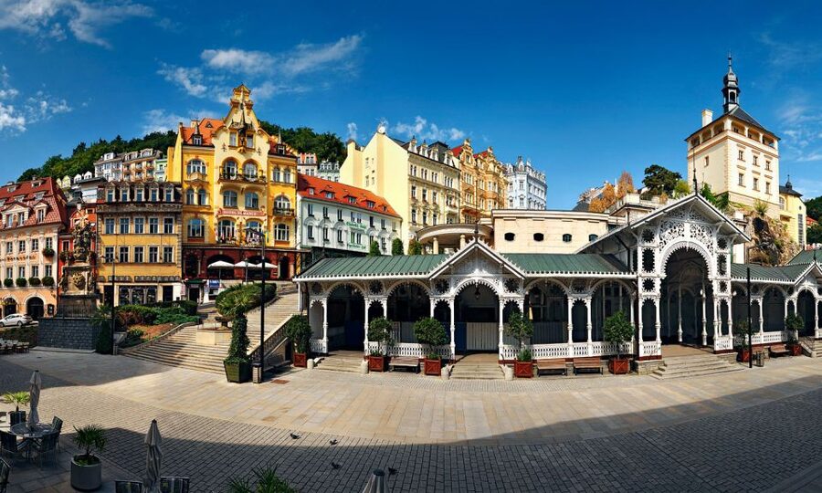 From Prague: Karlovy Vary Guided Day Trip - Karlovy Vary feels like a spa town, not a museum