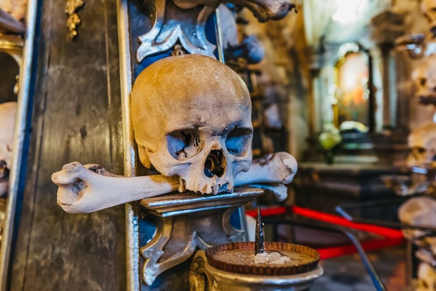 From Prague: Kutna Hora and Bone Chapel Tour - Sedlec Ossuary: What You’ll See, and How to Approach It Without Getting Lost
