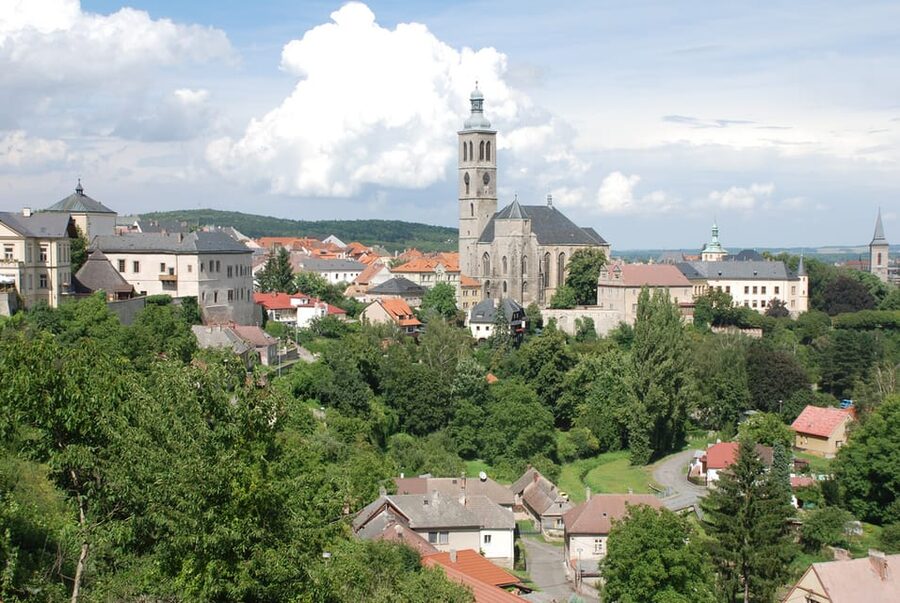 From Prague: Kutna Hora Walking Tour & St. Barbara Cathedral - Prague to Kutná Hora: the real rhythm of a 5-hour day