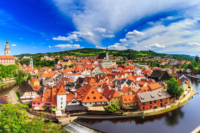Full Day Cesky Krumlov Private Tour from Prague - Why Český Krumlov Looks Different When You Go With a Guide