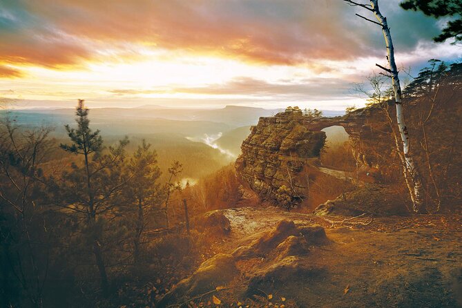 Full-Day Semi Private Hike in Czechia and Saxon Switzerland - The 7:00 am pickup and the rhythm of an 11-hour day
