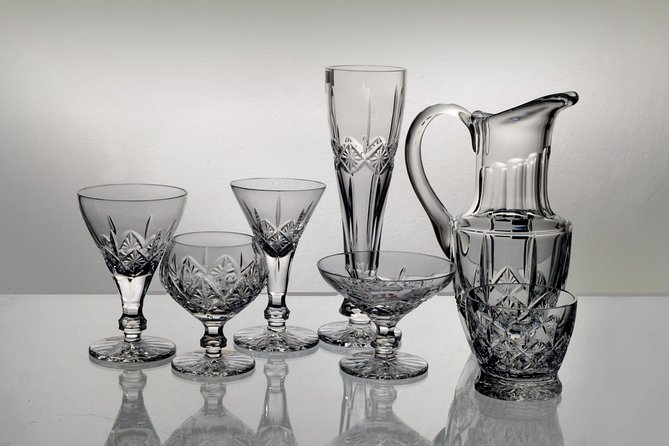 Glass and Brewery Day Trip from Prague - Ruckl Glassworks in Nizbor: watching Czech crystal become real