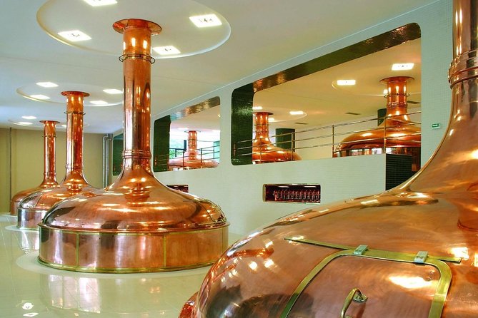 Glass and Brewery Day Trip from Prague - How the coach ride and pacing affect your experience