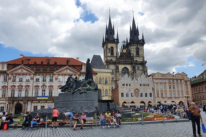 Guided Old Town & Jewish quarter Walking Tour Prague (Tip-based) - Playful Prague Starts: David Cerný’s Urinating Sculptures and the Narrowest Street